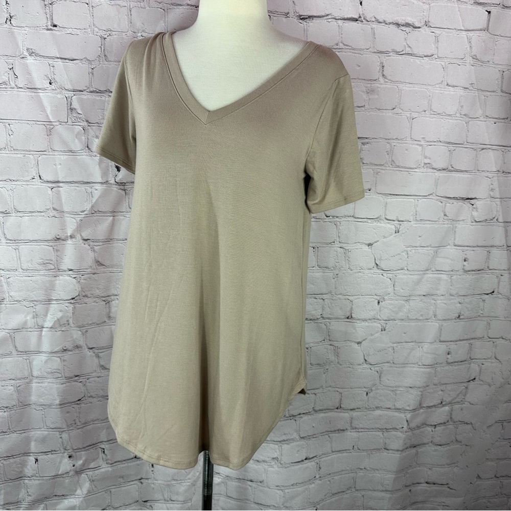 NWT zenana premium boutique Classic mocha V-Neck Womens knit tunic Top layer - Picture 1 of 8